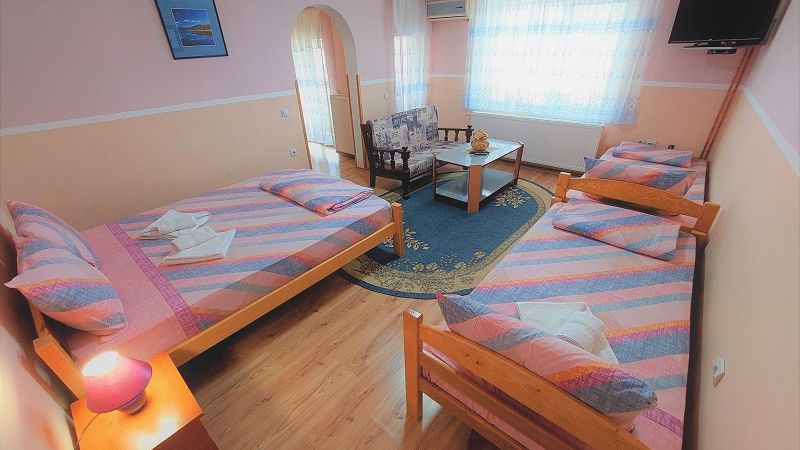 Apartman AZZARO